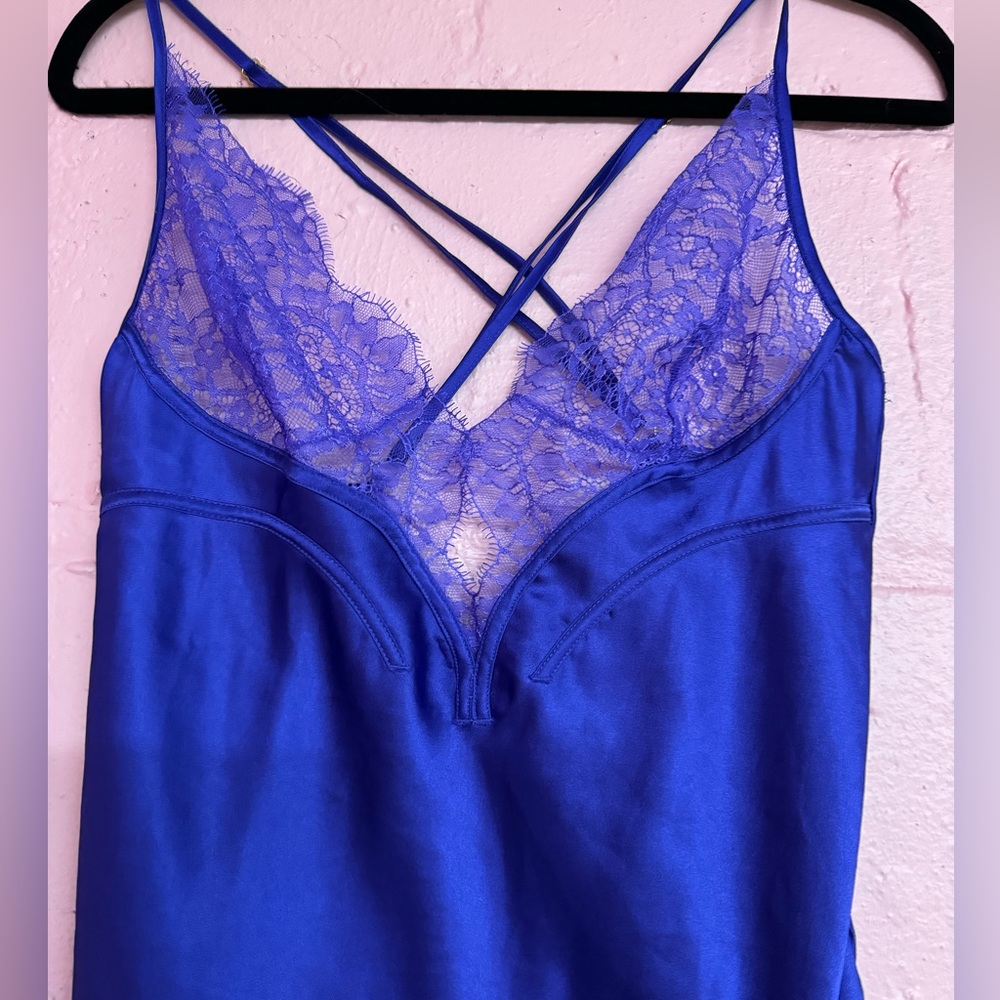 Victoria’s Secret lingerie Lacey cross back